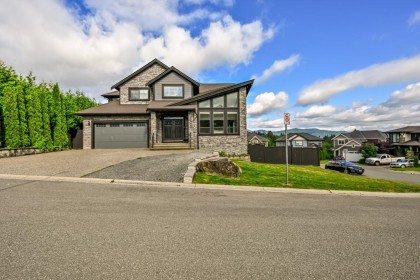 Photo 1 at 33861 Melburn Drive, Mission BC, Mission