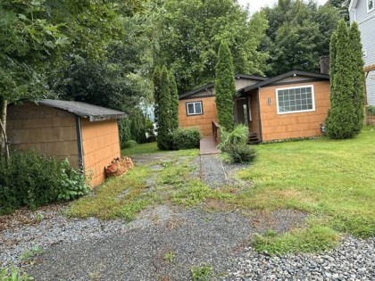 Photo 2 at 35196 Sward Road, Durieu, Mission