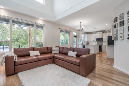 Photo 9 at 24128 Hill Avenue, Albion, Maple Ridge
