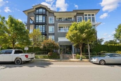 Photo 2 at 305 - 2393 Ranger Lane, Riverwood, Port Coquitlam