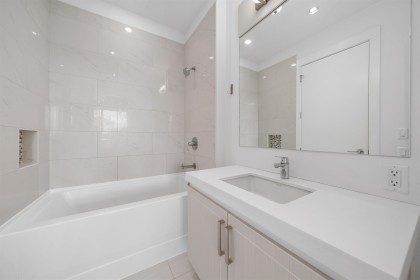 Photo 13 at 305 - 2393 Ranger Lane, Riverwood, Port Coquitlam