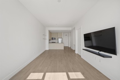 Photo 10 at 305 - 2393 Ranger Lane, Riverwood, Port Coquitlam