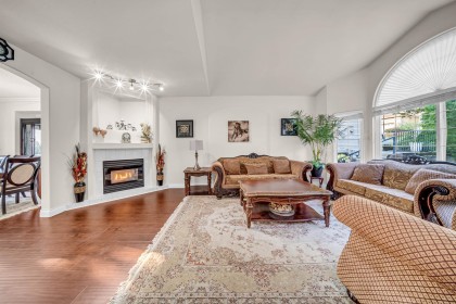 Photo 6 at 10442 Tamarack Crescent, Albion, Maple Ridge