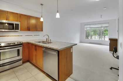Photo 7 at 216 - 11950 Harris Road, Central Meadows, Pitt Meadows
