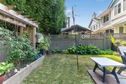 Photo 37 at 10 - 11950 232 Street, Cottonwood MR, Maple Ridge