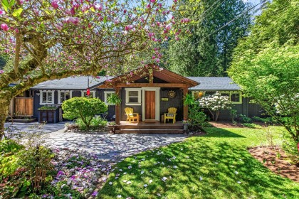 Photo 1 at 11367 261 Street, Thornhill MR, Maple Ridge