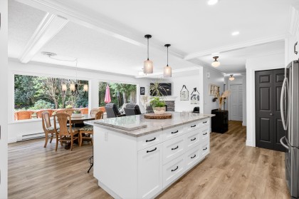 Photo 11 at 11367 261 Street, Thornhill MR, Maple Ridge