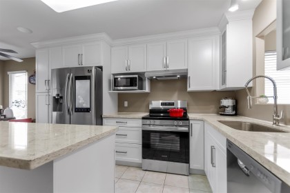 Photo 7 at 11469 207 Street, Southwest Maple Ridge, Maple Ridge