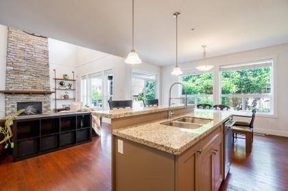 Photo 10 at 13622 228th Street, Silver Valley, Maple Ridge