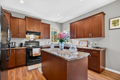 Photo 12 at 11785 Gilland Loop, Cottonwood MR, Maple Ridge