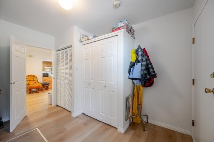 Photo 22 at 25465 Hilland Avenue, Websters Corners, Maple Ridge