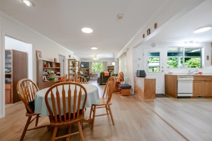 Photo 7 at 25465 Hilland Avenue, Websters Corners, Maple Ridge