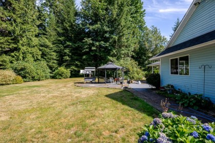 Photo 33 at 25465 Hilland Avenue, Websters Corners, Maple Ridge