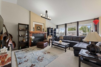 Photo 2 at 11982 230 Street, East Central, Maple Ridge