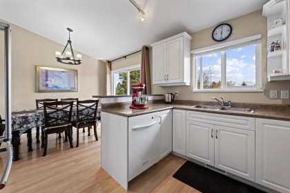 Photo 9 at 11982 230 Street, East Central, Maple Ridge
