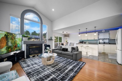 Photo 6 at 8459 Doerksen Drive, Mission BC, Mission