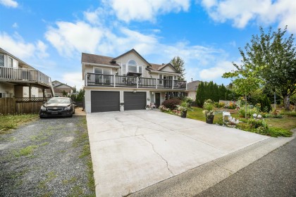 Photo 3 at 8459 Doerksen Drive, Mission BC, Mission