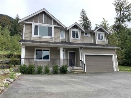 Photo 3 at 10710 Sylvester Road, Durieu, Mission