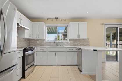 Photo 9 at 23423 Sandpiper Avenue, Cottonwood MR, Maple Ridge