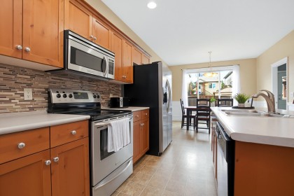 Photo 11 at 24360 102a Avenue, Albion, Maple Ridge