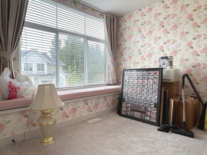 Photo 10 at 23192 113b Avenue, East Central, Maple Ridge