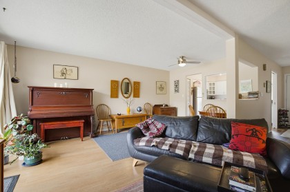 Photo 3 at 22 - 33260 11 Avenue, Mission BC, Mission