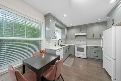 Photo 13 at 42 - 23085 118 Avenue, East Central, Maple Ridge