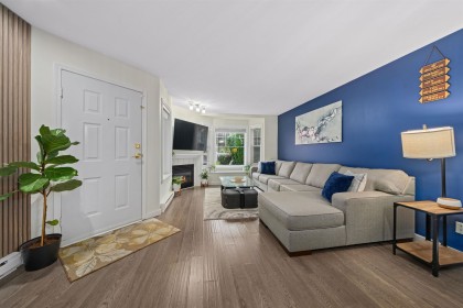 Photo 4 at 42 - 23085 118 Avenue, East Central, Maple Ridge