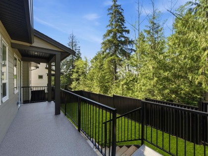 Photo 2 at 25025 110a Avenue, Thornhill MR, Maple Ridge