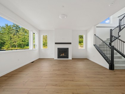 Photo 3 at 25025 110a Avenue, Thornhill MR, Maple Ridge