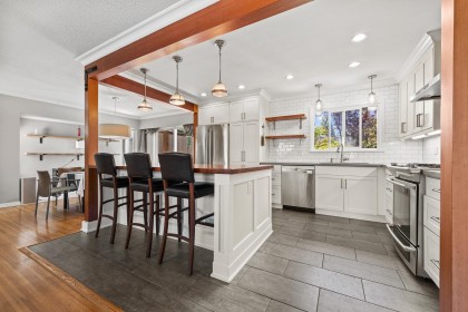 Photo 11 at 1594 Elinor Crescent, Mary Hill, Port Coquitlam