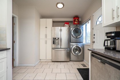 Photo 10 at 11900 Burnett Street, East Central, Maple Ridge