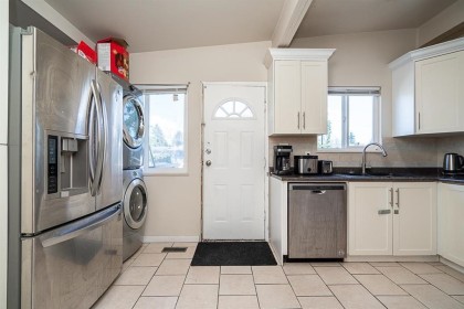 Photo 8 at 11900 Burnett Street, East Central, Maple Ridge