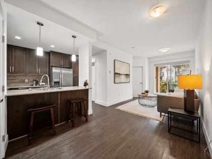 Photo 2 at 305 - 2465 Wilson Avenue, Central Pt Coquitlam, Port Coquitlam