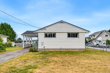 Photo 2 at 33676 5 Avenue, Mission BC, Mission