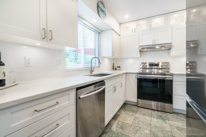 Photo 9 at 22 - 23151 Haney Bypass, East Central, Maple Ridge