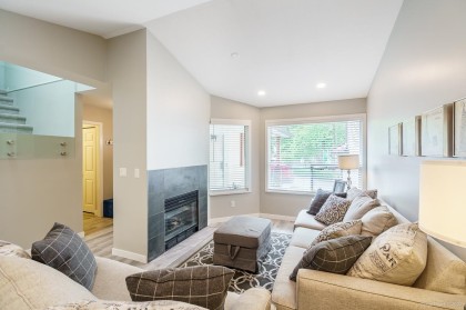 Photo 4 at 22 - 23151 Haney Bypass, East Central, Maple Ridge