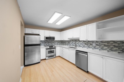 Photo 13 at 213 - 19122 122nd Avenue, Central Meadows, Pitt Meadows