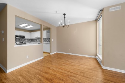 Photo 11 at 213 - 19122 122nd Avenue, Central Meadows, Pitt Meadows