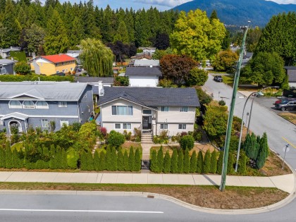 Photo 1 at 1121 Prairie Avenue, Lincoln Park PQ, Port Coquitlam