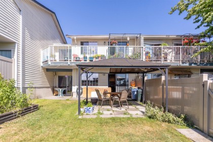 Photo 7 at 3 - 11464 Fisher Street, East Central, Maple Ridge