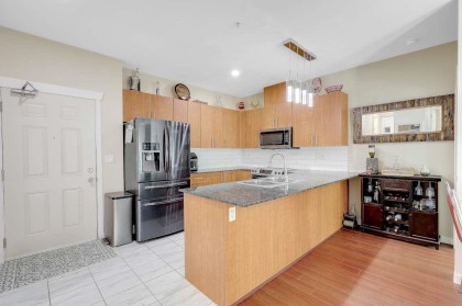 Photo 9 at 208 - 2488 Kelly Avenue, Central Pt Coquitlam, Port Coquitlam