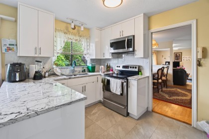 Photo 6 at 34757 Moffat Avenue, Hatzic, Mission