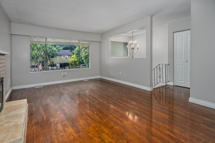 Photo 7 at 20783 Thorne Avenue, Southwest Maple Ridge, Maple Ridge