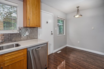 Photo 15 at 20783 Thorne Avenue, Southwest Maple Ridge, Maple Ridge