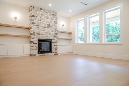 Photo 4 at 2 - 21092 Wicklund Avenue, Northwest Maple Ridge, Maple Ridge