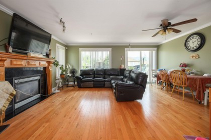 Photo 13 at 11382 240 Street, Cottonwood MR, Maple Ridge