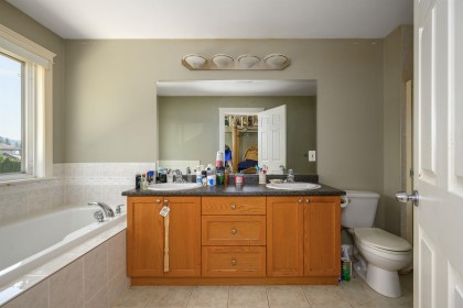 Photo 18 at 11382 240 Street, Cottonwood MR, Maple Ridge