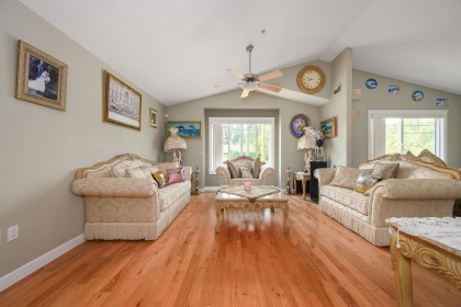 Photo 4 at 11382 240 Street, Cottonwood MR, Maple Ridge