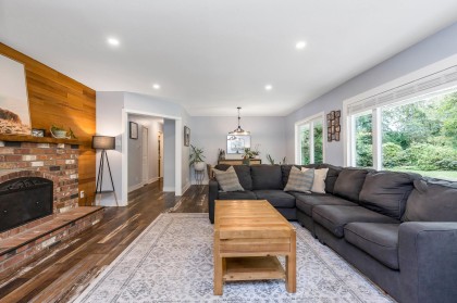 Photo 11 at 24320 116 Avenue, Cottonwood MR, Maple Ridge